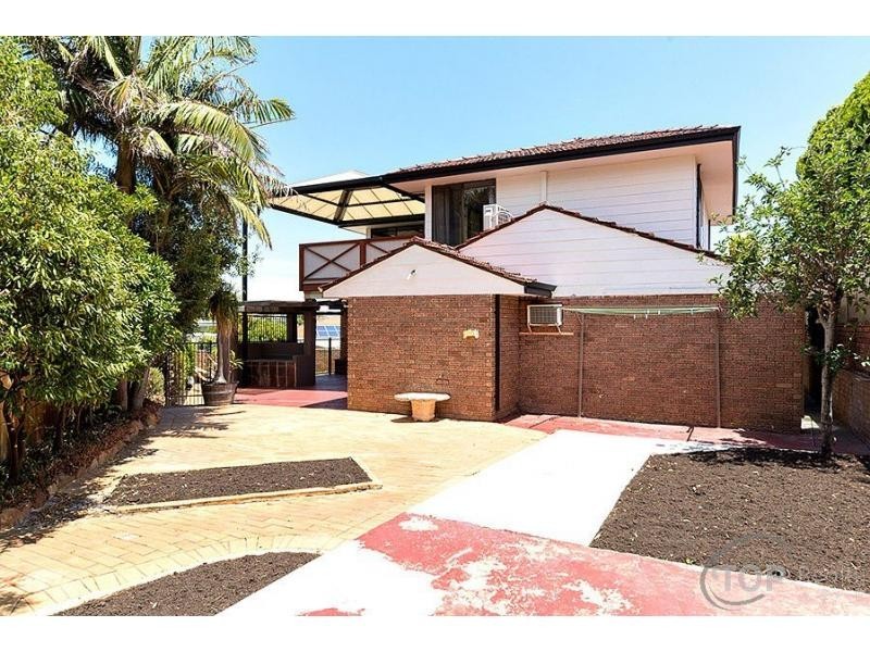 11 Braceby Close, Willetton WA 6155