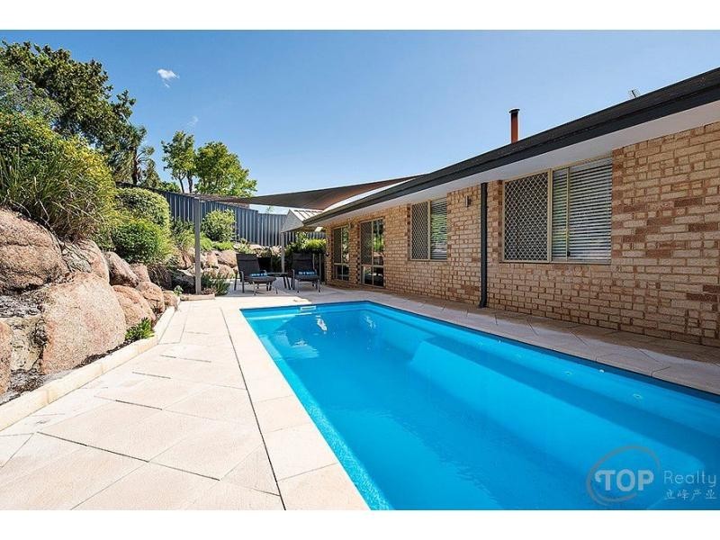 74 The Escarpment, Willetton WA 6155