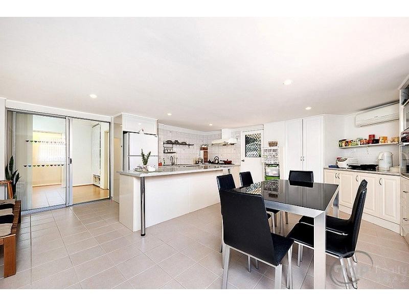 5 Kingfisher Loop, Willetton WA 6155
