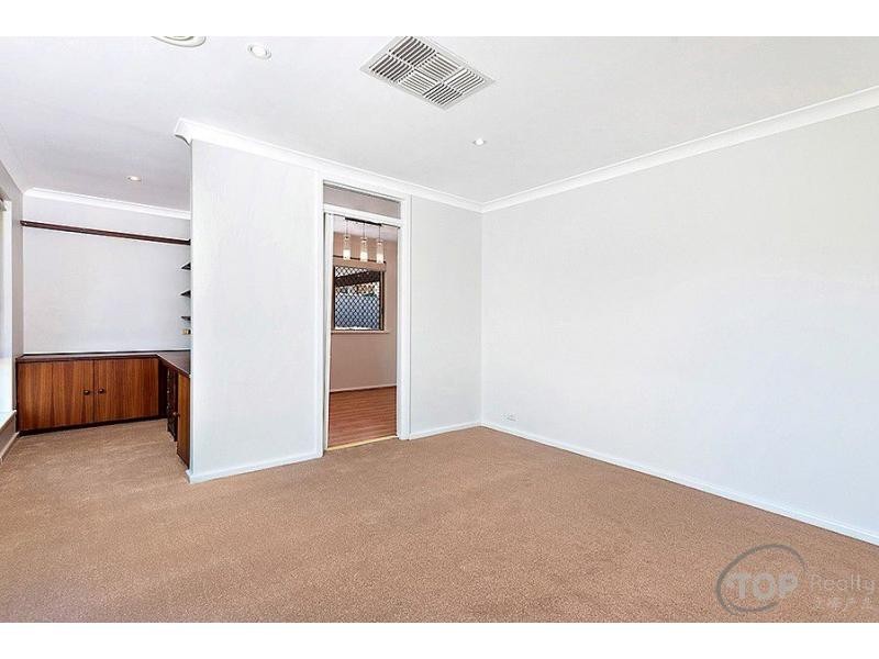 4 Kelly Place, Willetton WA 6155