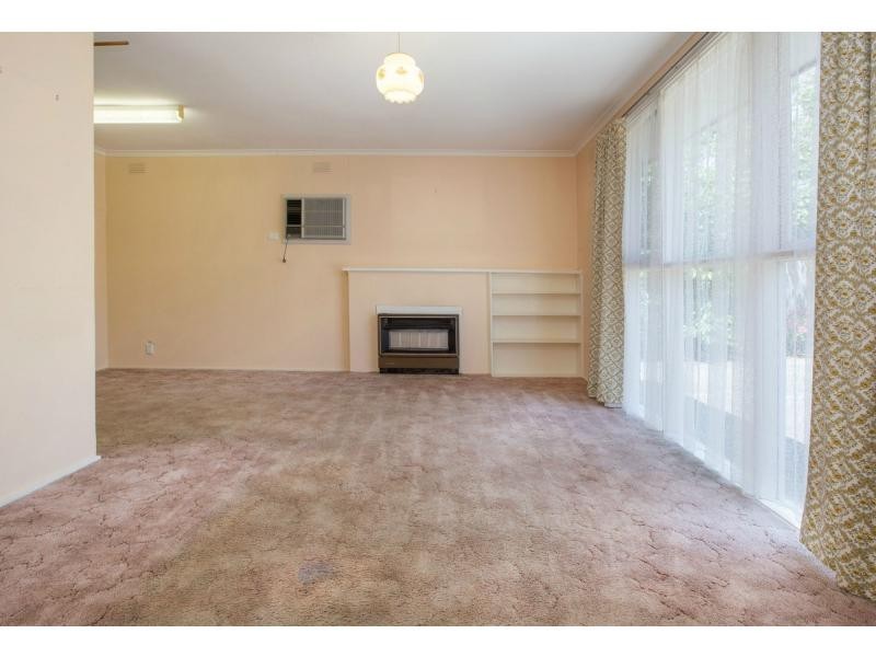 9 Leawarra Parade, Frankston VIC 3199