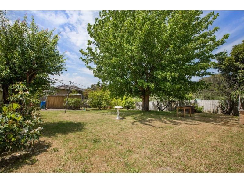 9 Leawarra Parade, Frankston VIC 3199