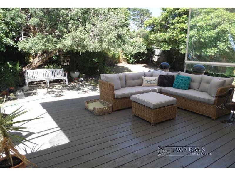 4 Sturio Parade, Mount Eliza VIC 3930