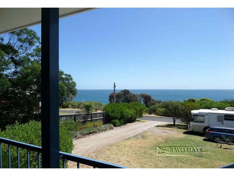 4 Sturio Parade, Mount Eliza VIC 3930