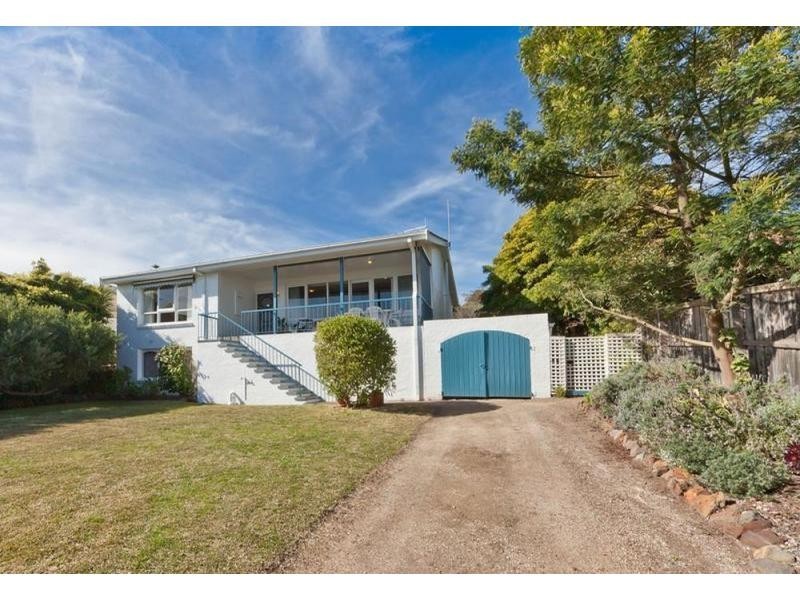 4 Sturio Parade, Mount Eliza VIC 3930