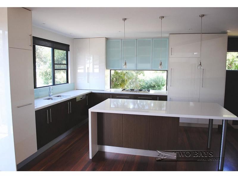 62-64 Eumeralla Grove, Mount Eliza VIC 3930