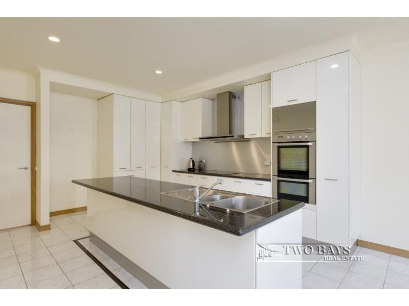 11 Jamesbrad Court, Mount Eliza, Mount Eliza VIC 3930