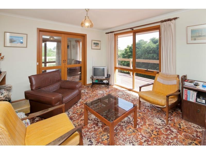 74 Wimborne Avenue, Mount Eliza VIC 3930