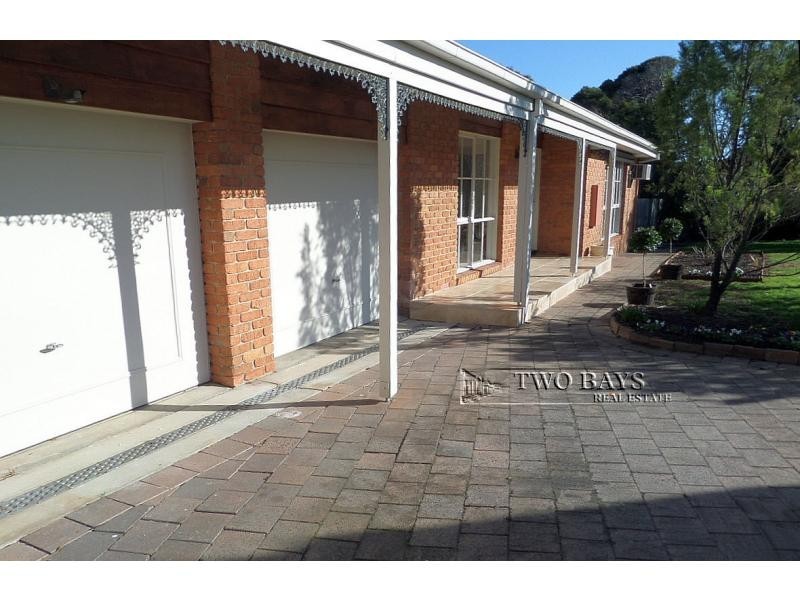 156 Canadian Bay Road, Mount Eliza, Mount Eliza VIC 3930