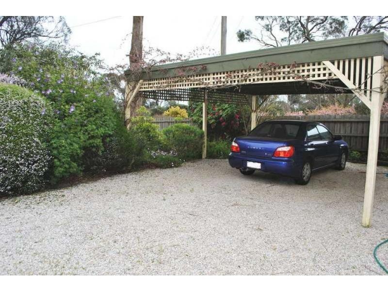 11 Redbourne Avenue, Mount Eliza VIC 3930