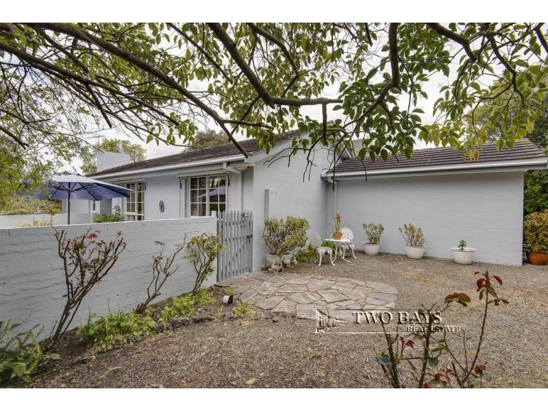 9 Conway Street, Mount Eliza, Mount Eliza VIC 3930