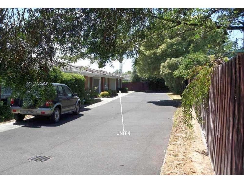 Unit 4/9 Leicester Avenue, Mount Eliza VIC 3930