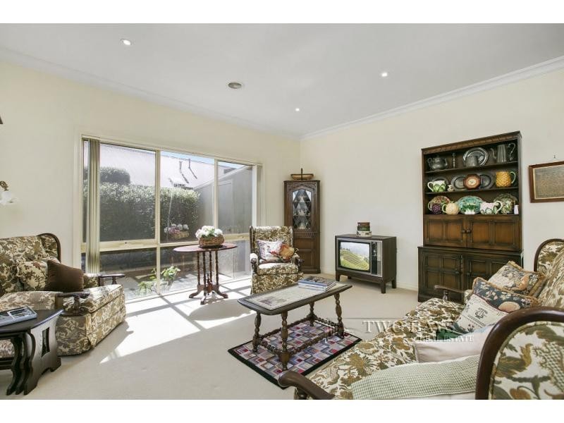 9/7 Spero Avenue, Mount Eliza VIC 3930