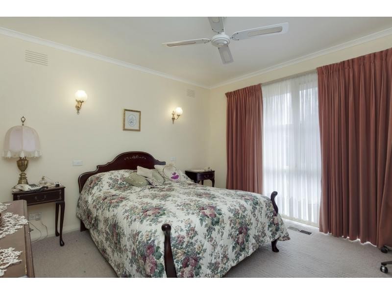 1/5 Betty Avenue, Mount Eliza VIC 3930