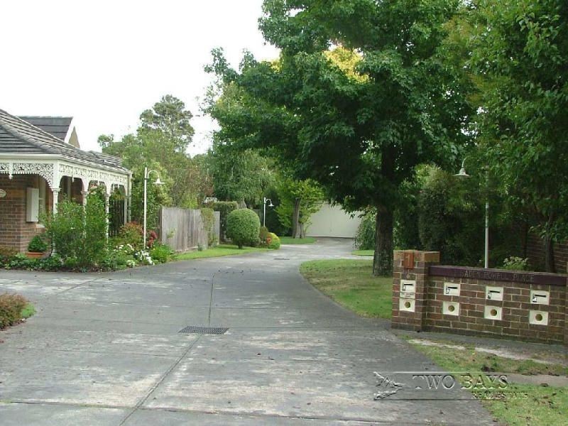 2/1 Baden Powell Place, Mount Eliza VIC 3930