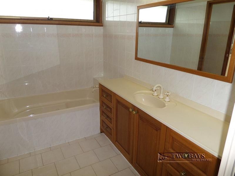 2 Hamersley Court, Mount Eliza VIC 3930