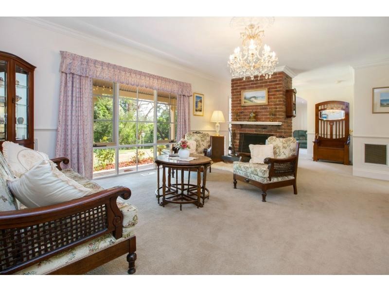 8 Walkers Road, Mount Eliza VIC 3930