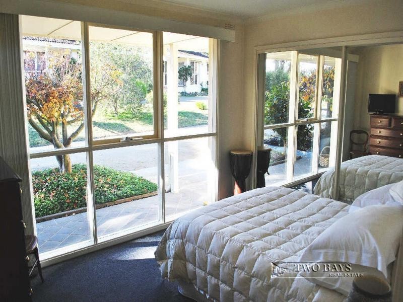 1/2 Coonara Avenue, Mount Eliza VIC 3930