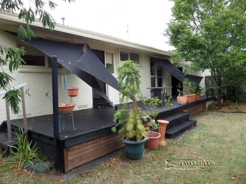 1/2 Coonara Avenue, Mount Eliza VIC 3930