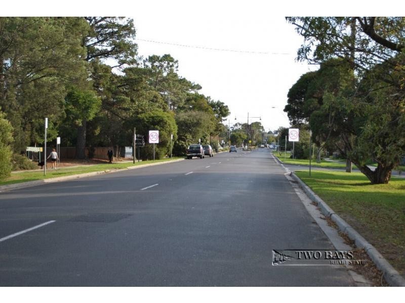 Unit 4/131-133 Mount ELiza Way, Mount Eliza VIC 3930