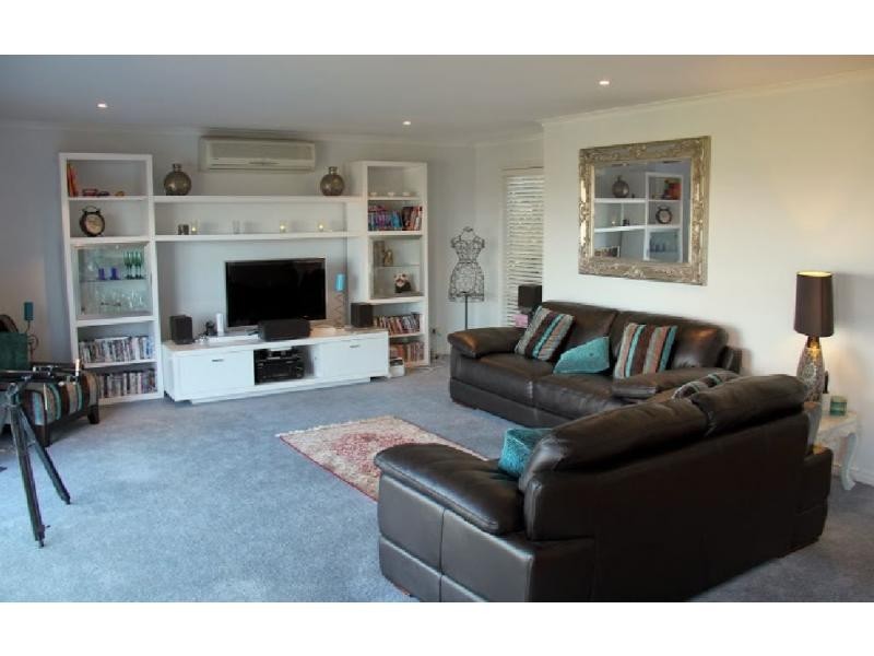 12 Brighton Crescent, Mount Eliza VIC 3930