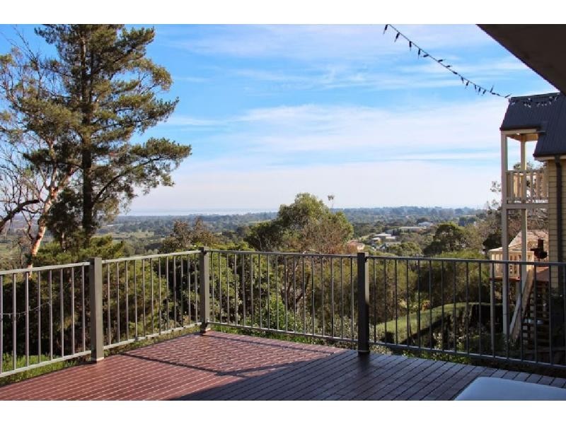 12 Brighton Crescent, Mount Eliza VIC 3930