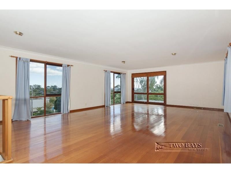 18 Glen Shian Lane, Mount Eliza VIC 3930