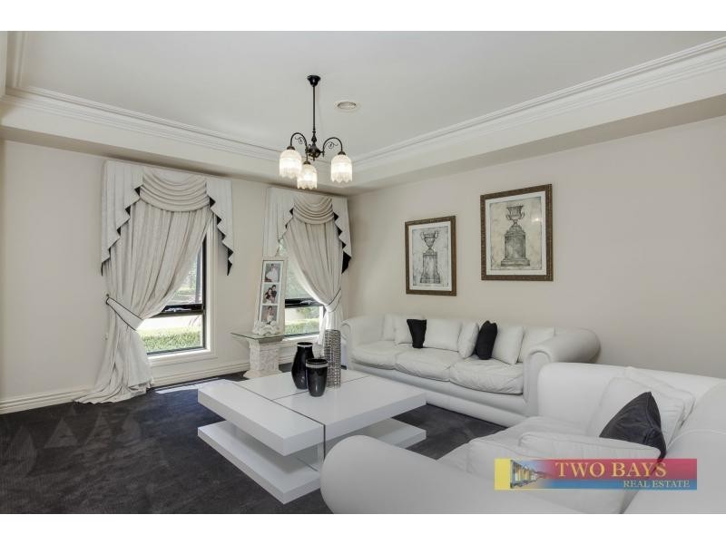 14 Rannoch Avenue, Mount Eliza VIC 3930