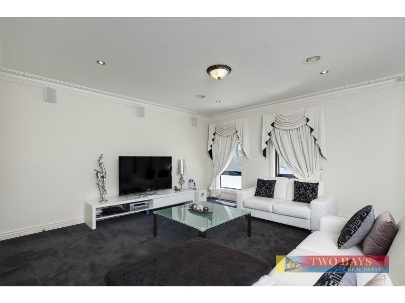 14 Rannoch Avenue, Mount Eliza VIC 3930