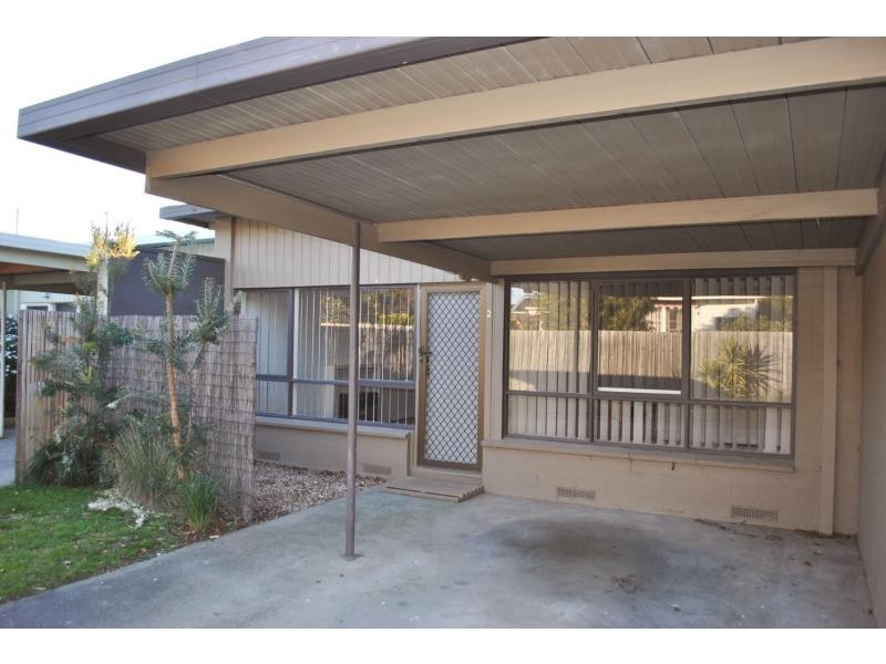 2/178 Canadian Bay Road, Mount Eliza VIC 3930