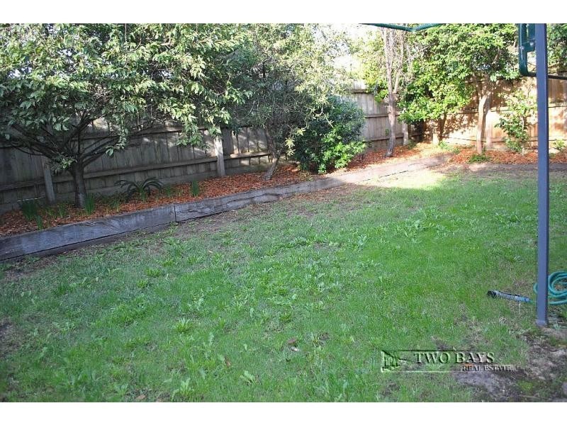 4/131 Mt Eliza Way, Mount Eliza VIC 3930