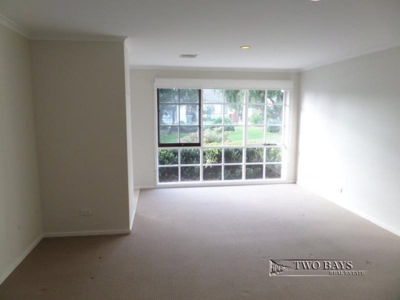 Unit 12/197 Mt Eliza Way, Mount Eliza VIC 3930