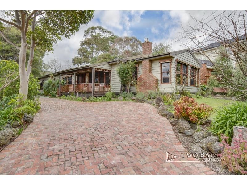 13 Wimborne  Avenue, Mount Eliza VIC 3930