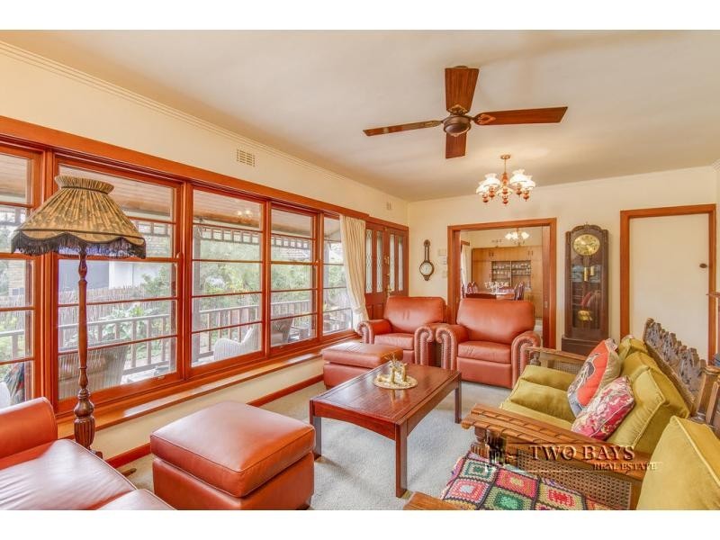 13 Wimborne  Avenue, Mount Eliza VIC 3930