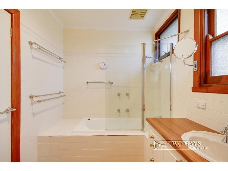 13 Wimborne  Avenue, Mount Eliza VIC 3930