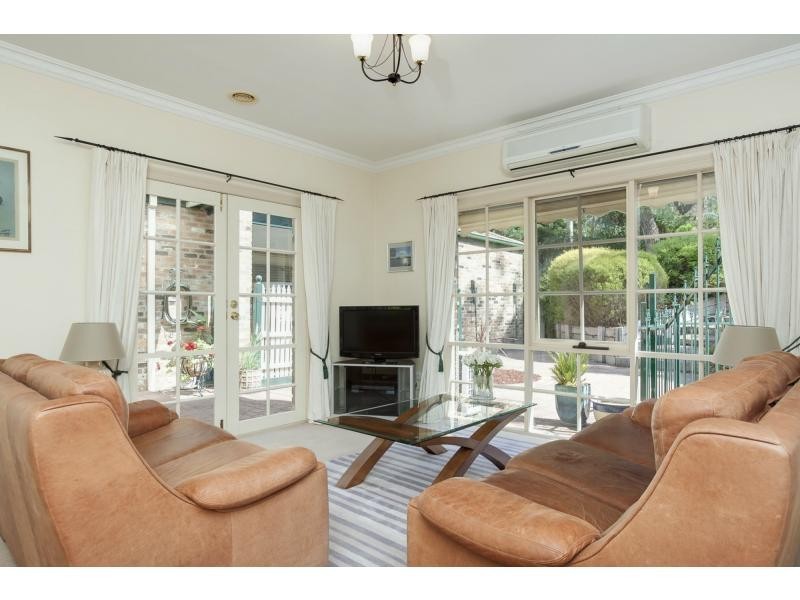 5 Victory Place, Mount Eliza VIC 3930