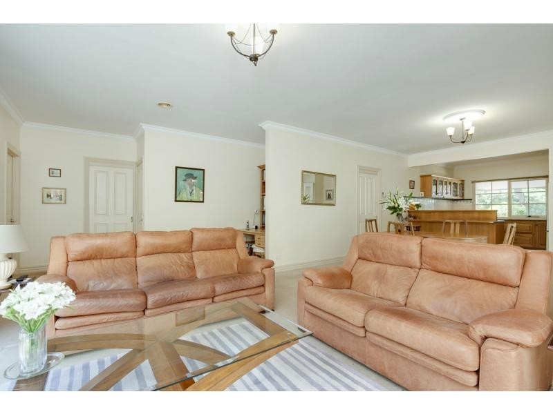 5 Victory Place, Mount Eliza VIC 3930