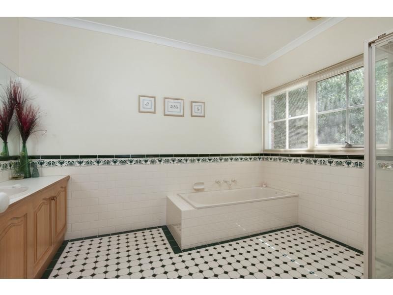 5 Victory Place, Mount Eliza VIC 3930