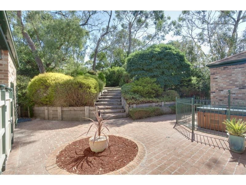 5 Victory Place, Mount Eliza VIC 3930