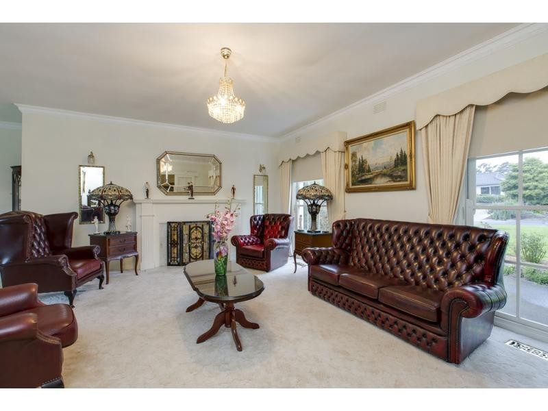 15 Allen Drive, Mount Eliza VIC 3930