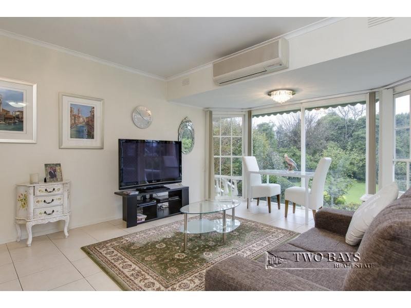 15 Allen Drive, Mount Eliza VIC 3930