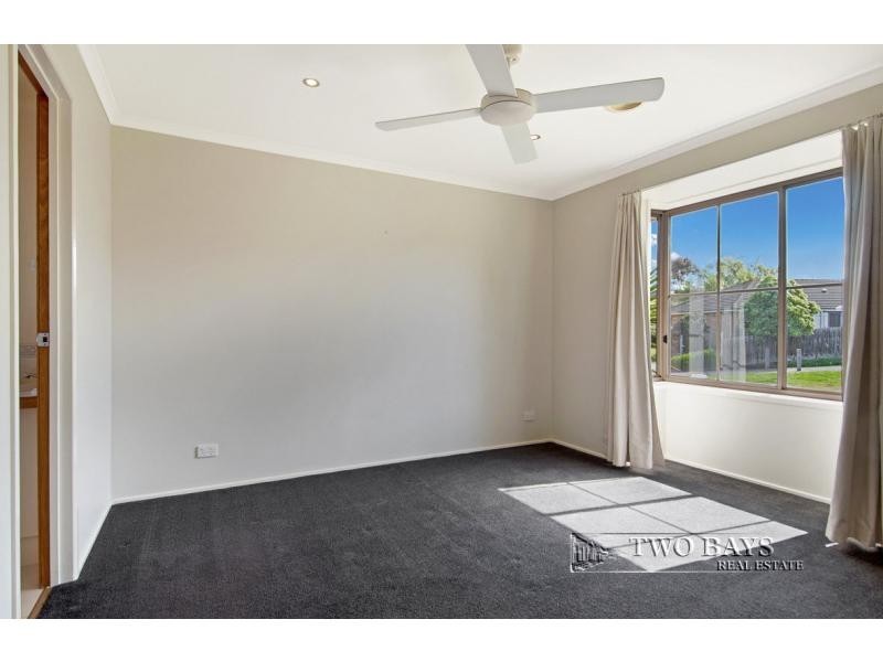 8 Waltham Drive, Mornington VIC 3931