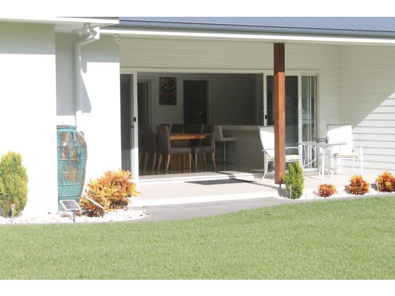 137 Pearl Circuit, Valla NSW 2448