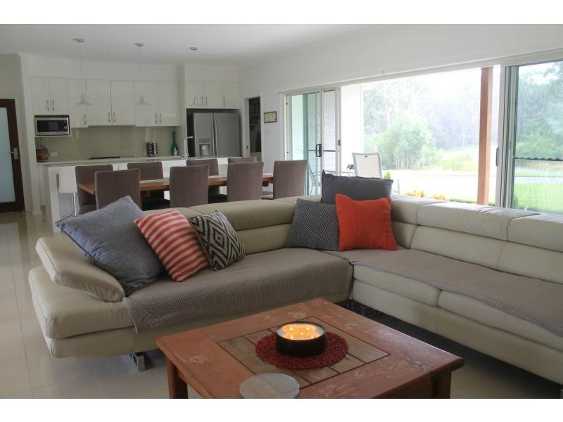 137 Pearl Circuit, Valla NSW 2448