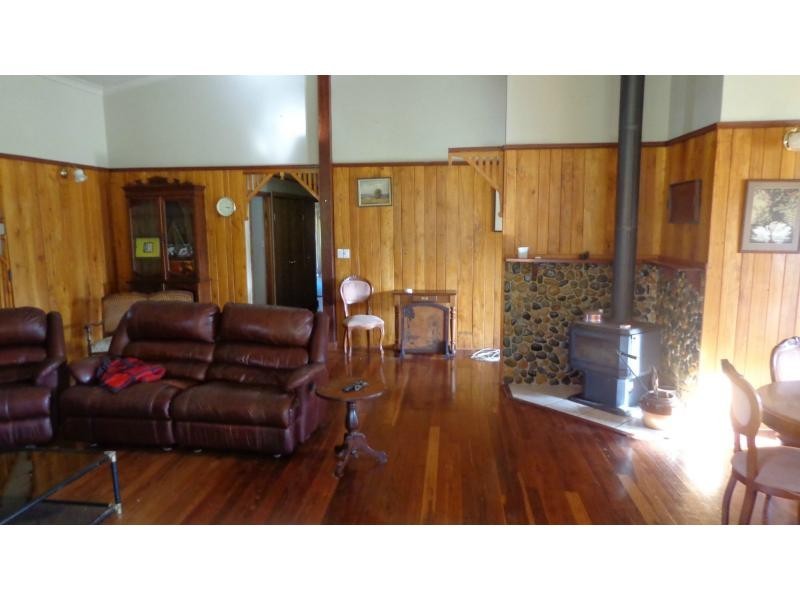 Fine Flower NSW 2460