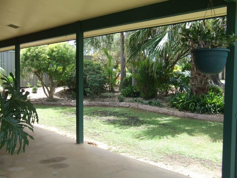 8 Weir Street, Nana Glen NSW 2450