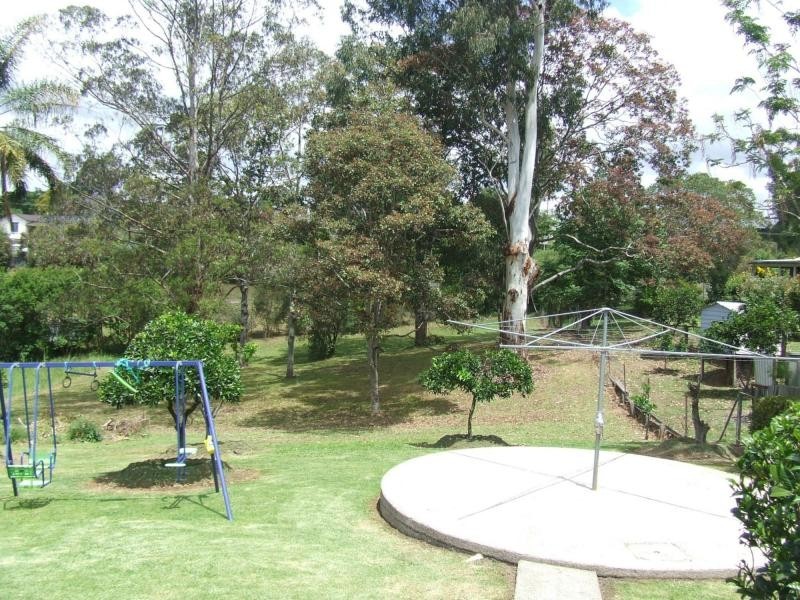 8 Weir Street, Nana Glen NSW 2450