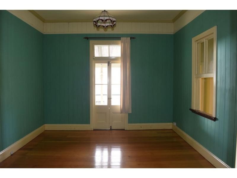 18 Hoogley Street, West End QLD 4101