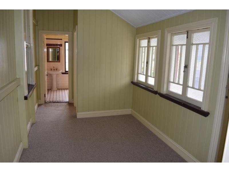 18 Hoogley Street, West End QLD 4101