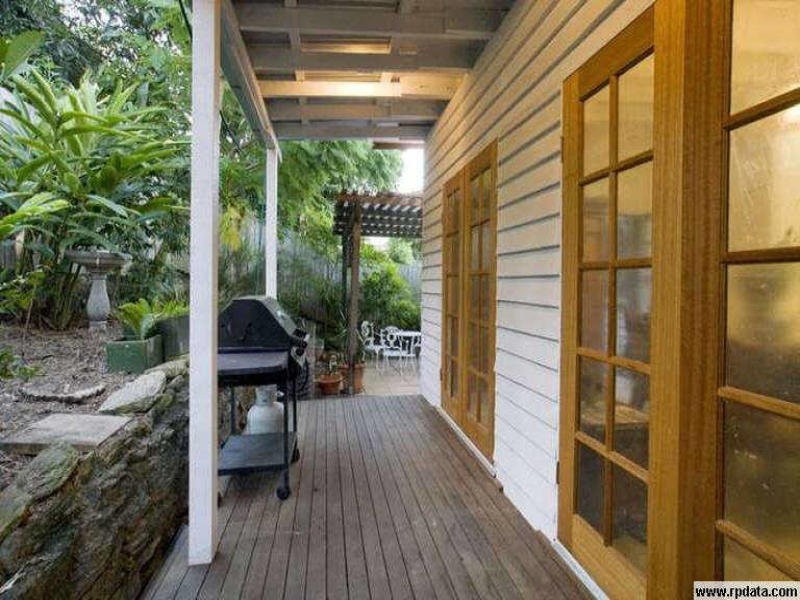 7 West Street, Highgate Hill QLD 4101
